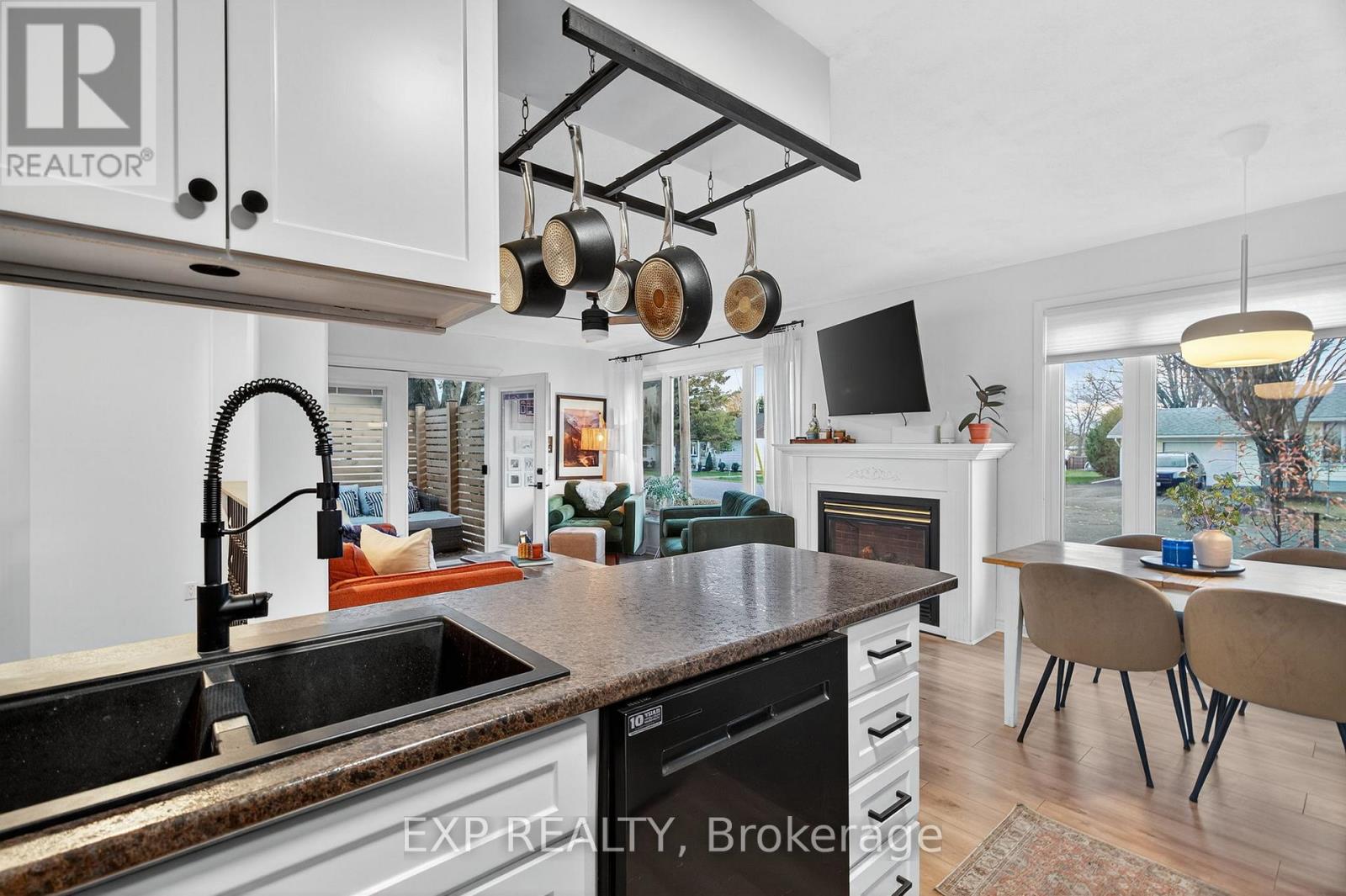 78 Fawcette Avenue, Prince Edward County, Ontario  K0K 2T0 - Photo 10 - X12522980