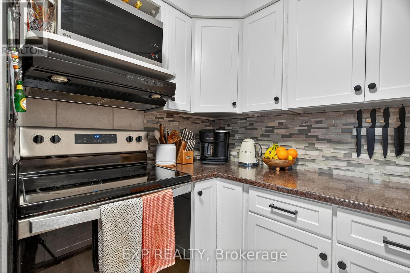 78 Fawcette Avenue, Prince Edward County, Ontario  K0K 2T0 - Photo 9 - X12522980