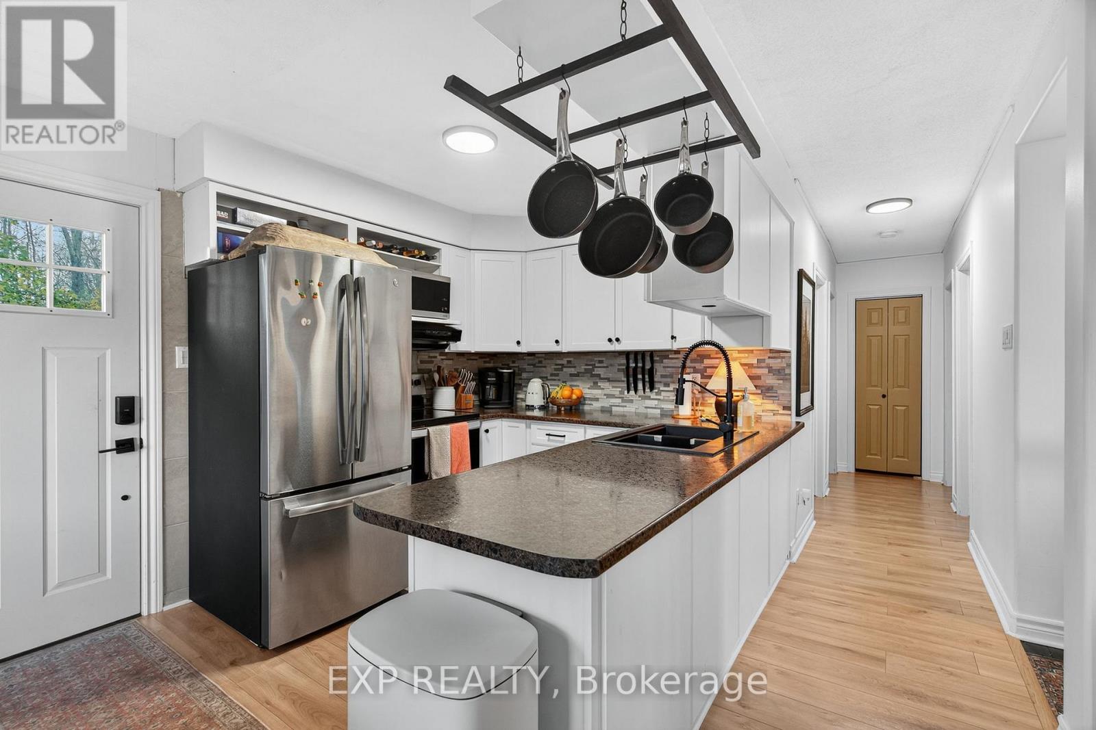 78 Fawcette Avenue, Prince Edward County, Ontario  K0K 2T0 - Photo 7 - X12522980