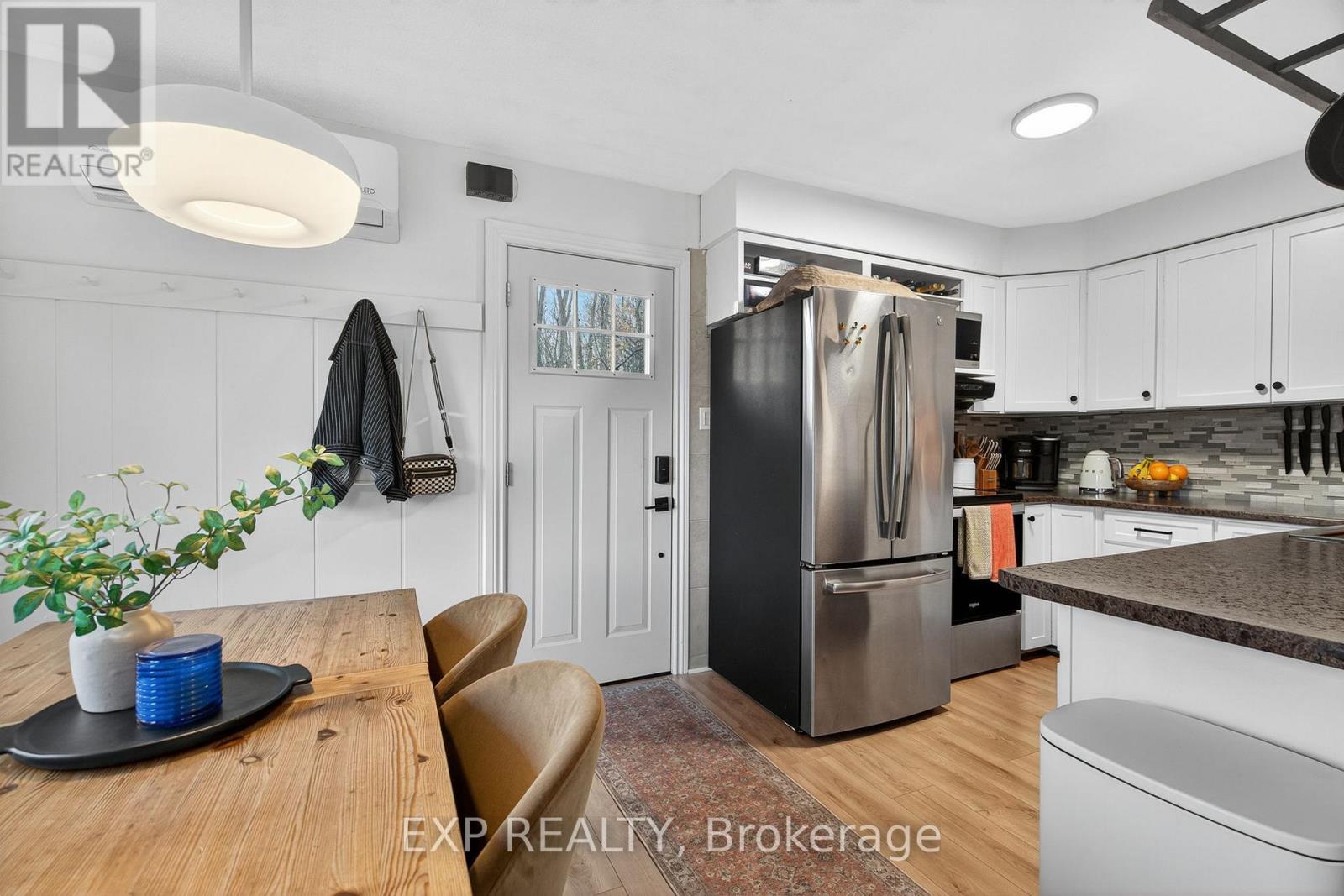 78 Fawcette Avenue, Prince Edward County, Ontario  K0K 2T0 - Photo 5 - X12522980