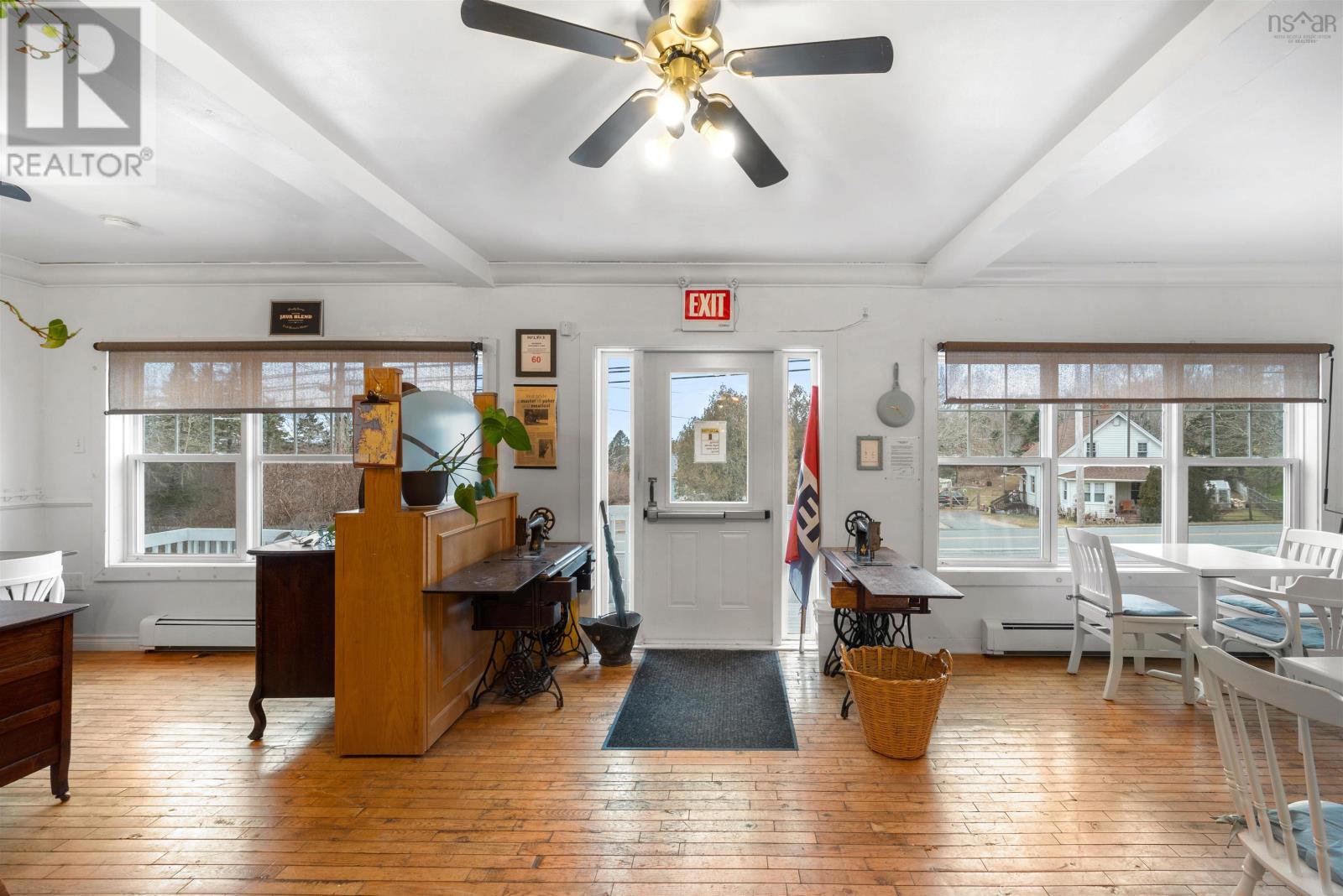 11377 Peggys Cove Road, Seabright, Nova Scotia  B3Z 2Z3 - Photo 5 - 202501027