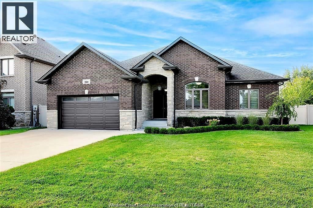 MLS# 25023042: 200 ULSTER, LaSalle, Canada