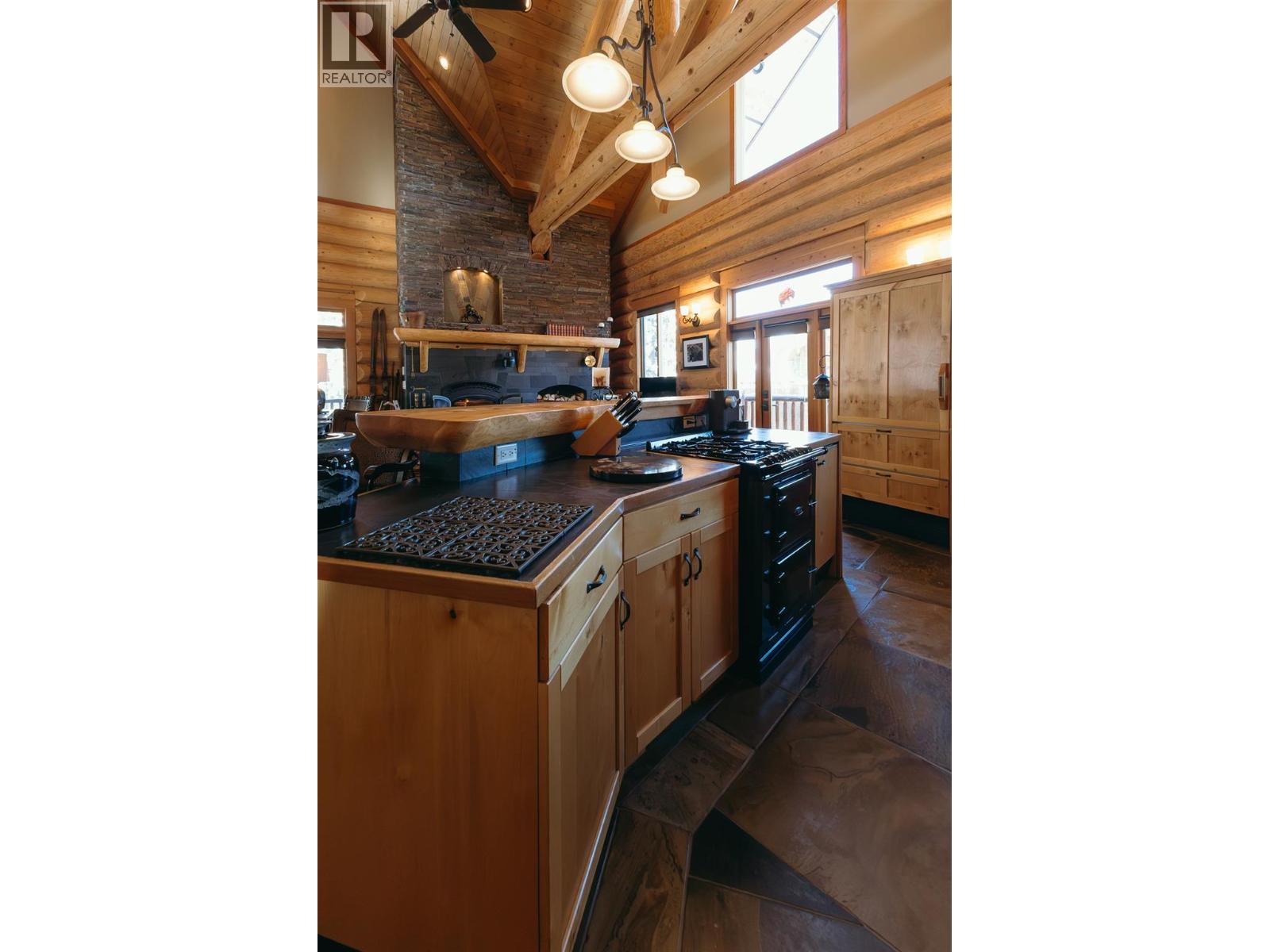 1595 COLUMBIA VALLEY VEIW Drive Golden, BC V0A1H2_24