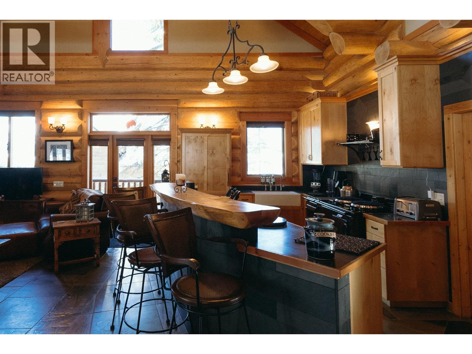 1595 COLUMBIA VALLEY VEIW Drive Golden, BC V0A1H2_21