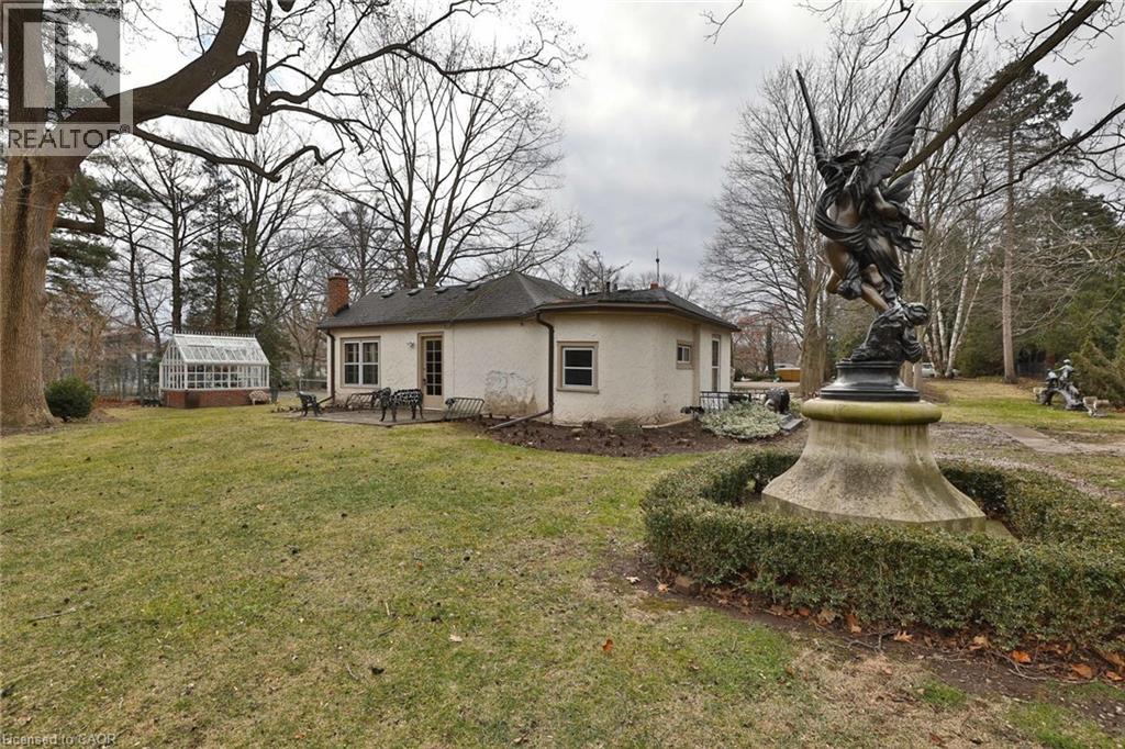 243 SHOREACRES Road Unit# Cottage, Burlington, Ontario