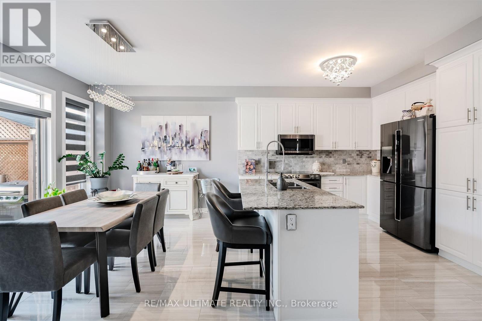 47 Lewis Avenue, Bradford West Gwillimbury, Ontario  L3Z 0X2 - Photo 11 - N12629264