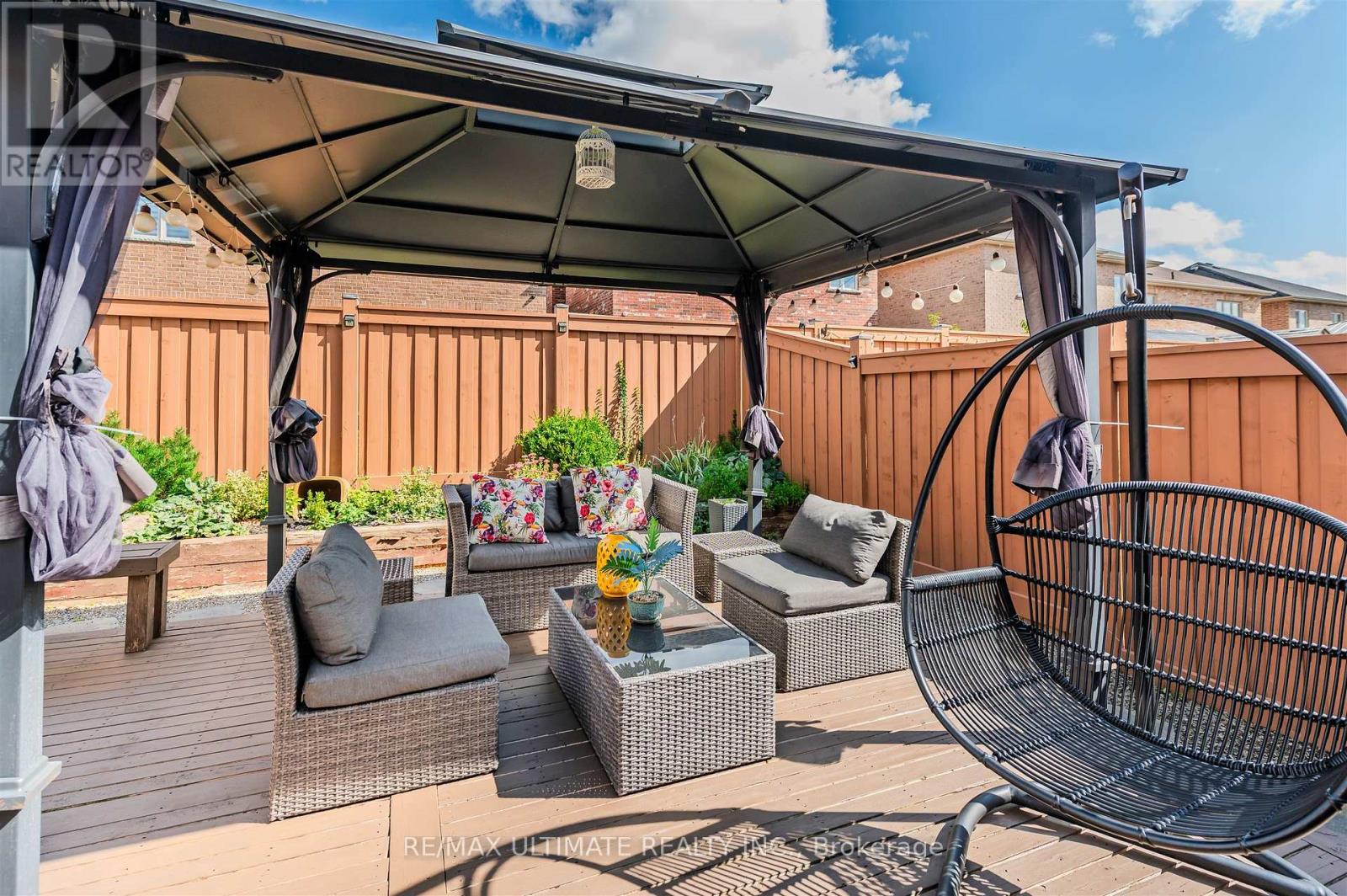 47 Lewis Avenue, Bradford West Gwillimbury, Ontario  L3Z 0X2 - Photo 40 - N12629264