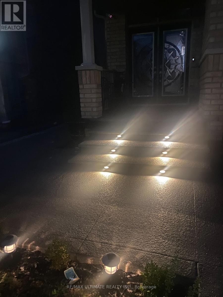 47 Lewis Avenue, Bradford West Gwillimbury, Ontario  L3Z 0X2 - Photo 42 - N12629264