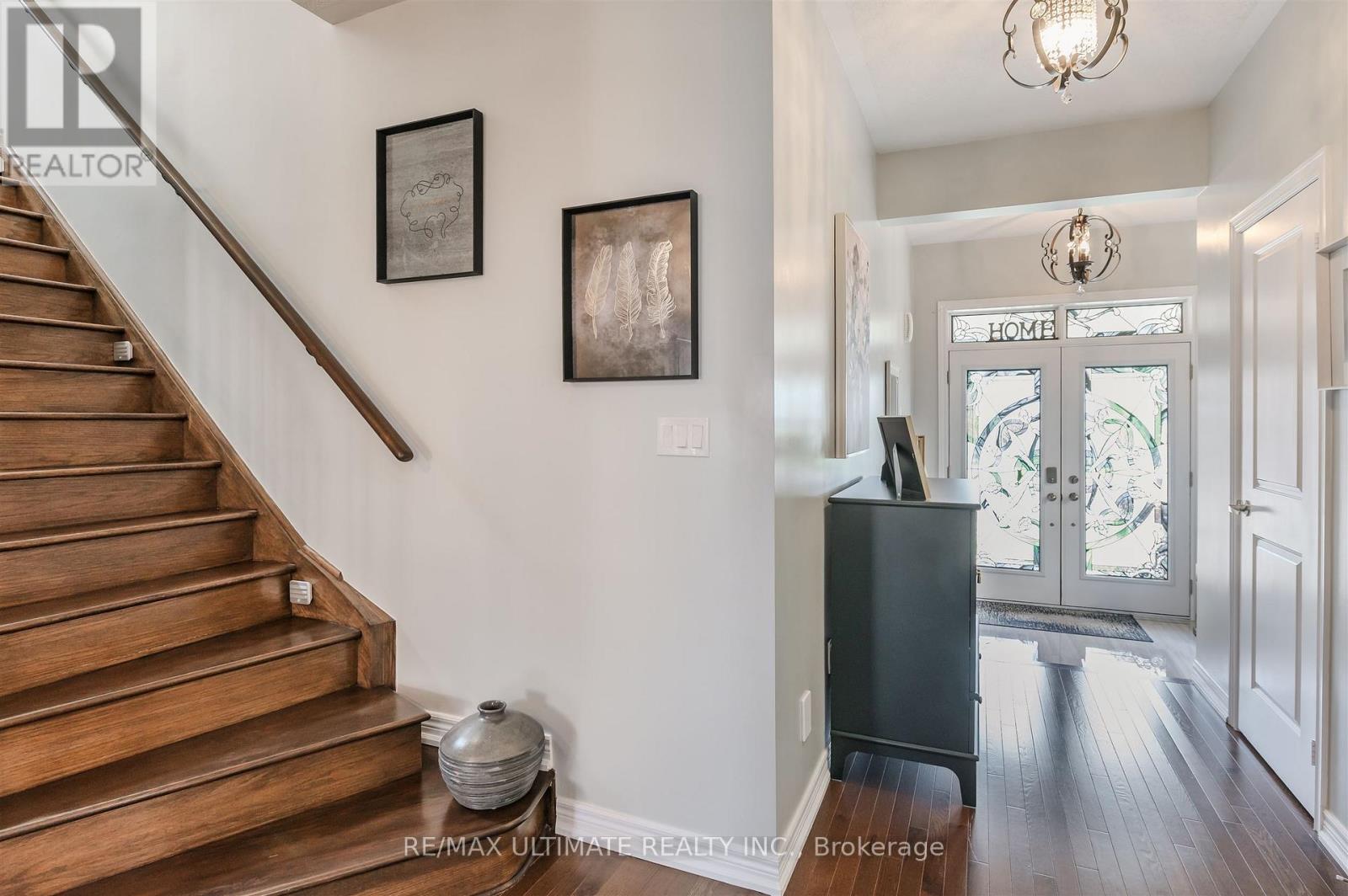 47 Lewis Avenue, Bradford West Gwillimbury, Ontario  L3Z 0X2 - Photo 6 - N12629264