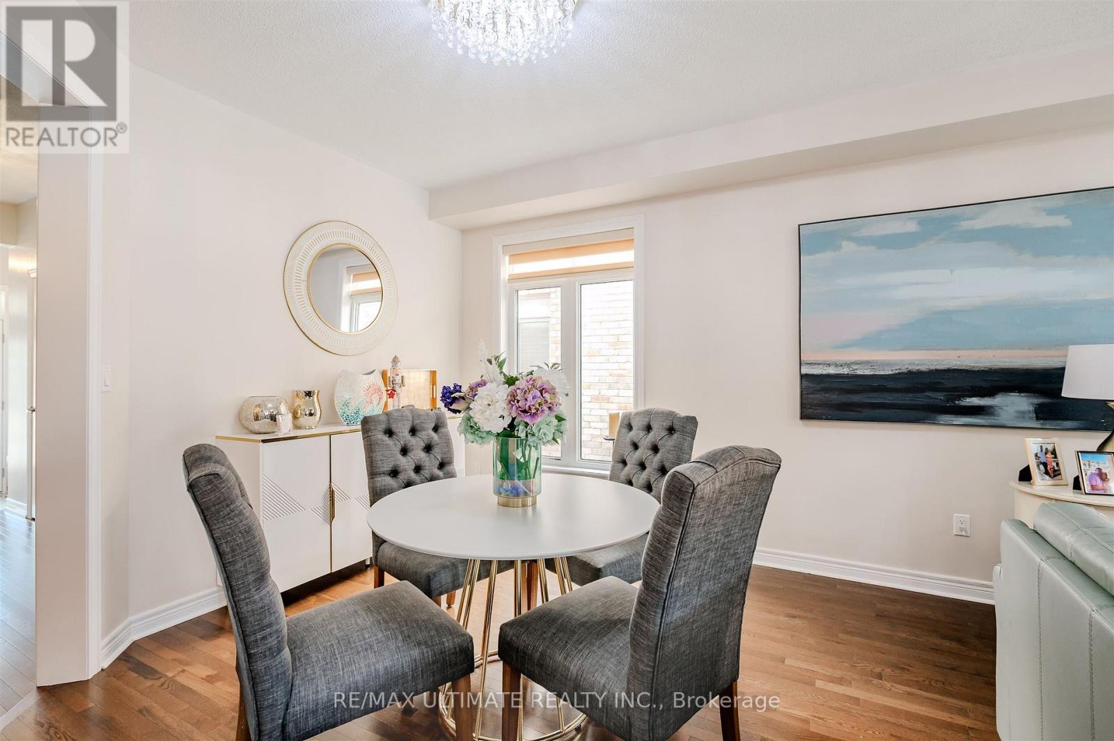 47 Lewis Avenue, Bradford West Gwillimbury, Ontario  L3Z 0X2 - Photo 8 - N12629264