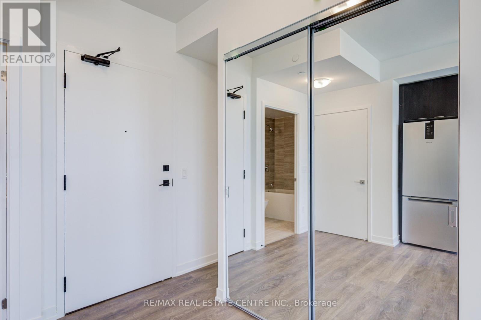 2204 - 474 Caldari Road, Vaughan (Concord), Ontario  L4K 0R5 - Photo 10 - N12629294