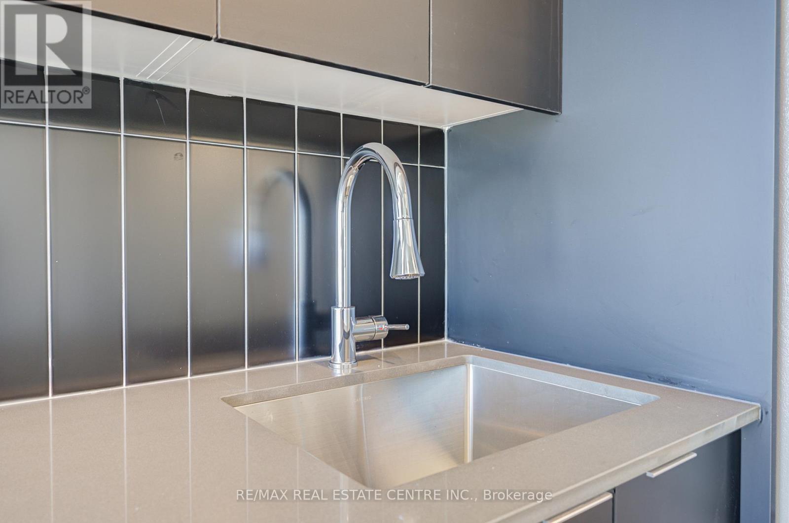 2204 - 474 Caldari Road, Vaughan (Concord), Ontario  L4K 0R5 - Photo 21 - N12629294