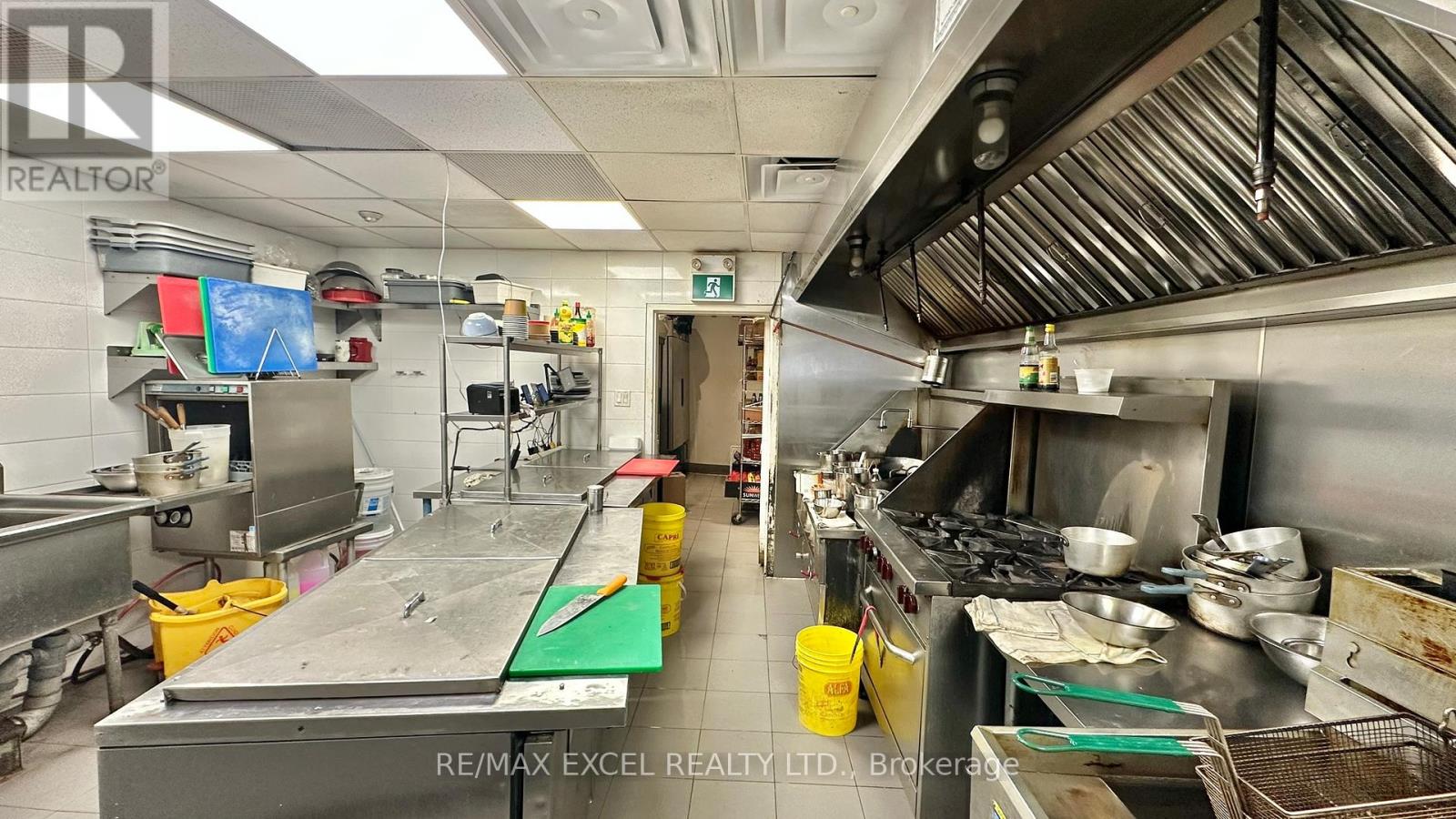 3032 Dundas Street W, Toronto, Ontario  M6P 1Z3 - Photo 10 - W12629256