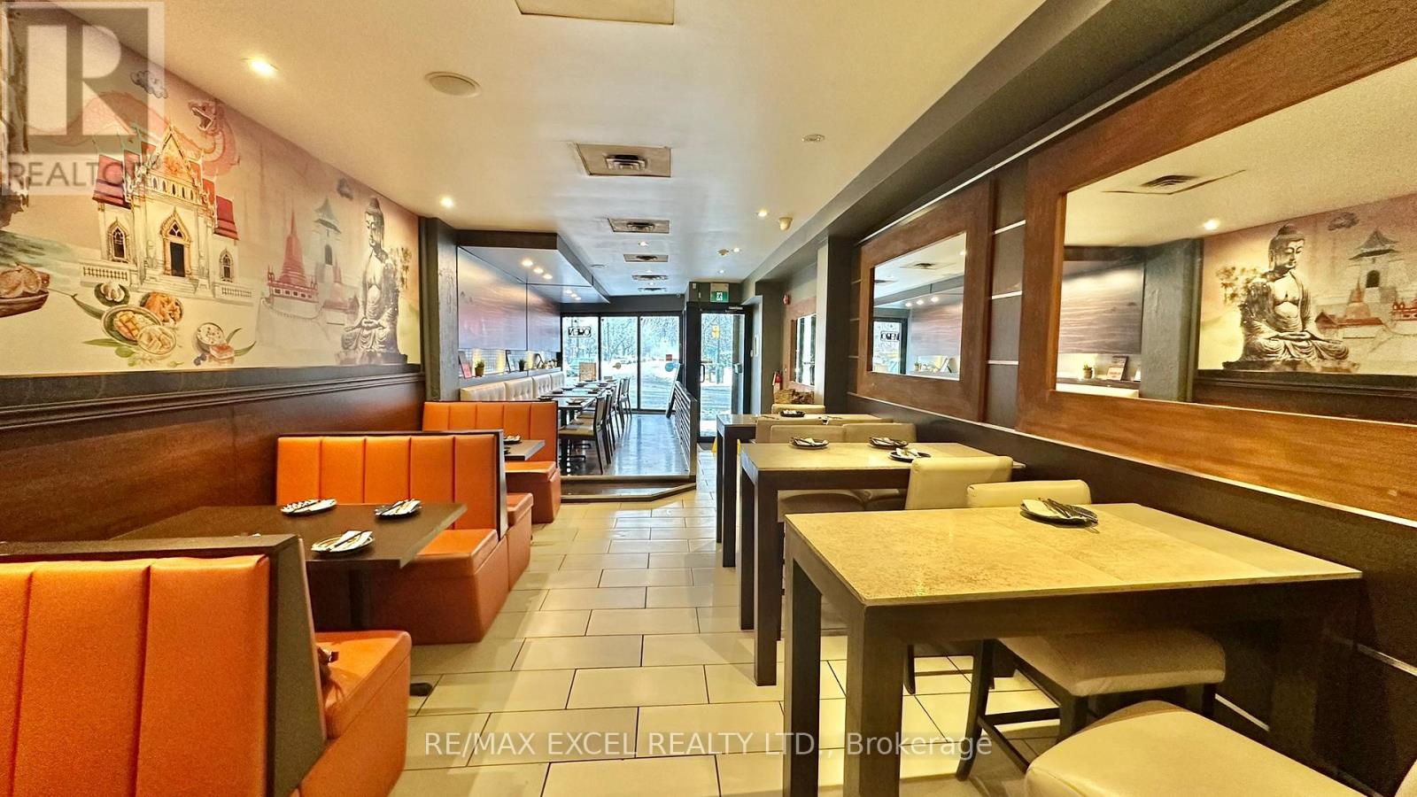 3032 Dundas Street W, Toronto, Ontario  M6P 1Z3 - Photo 3 - W12629256