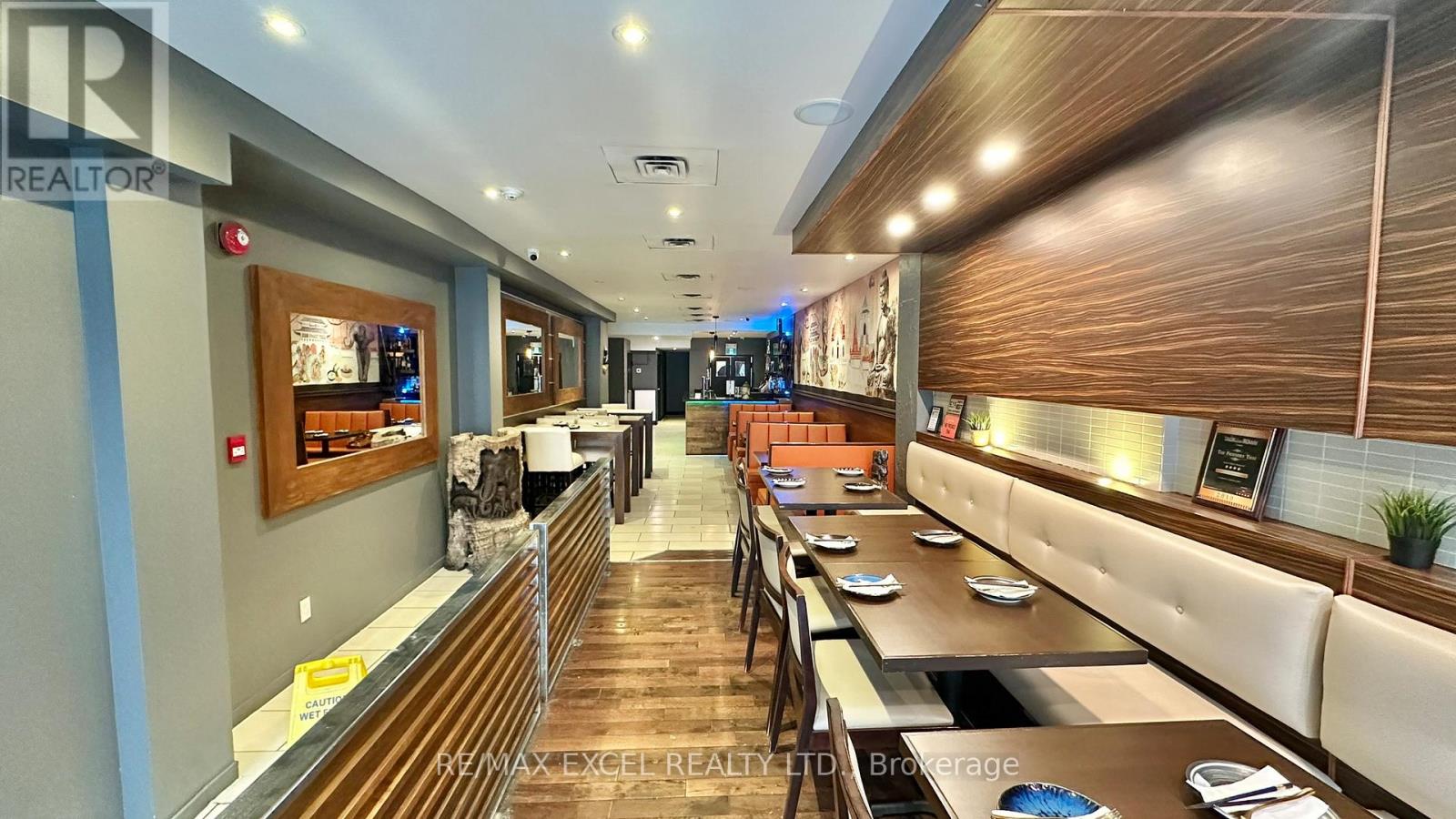 3032 Dundas Street W, Toronto, Ontario  M6P 1Z3 - Photo 5 - W12629256