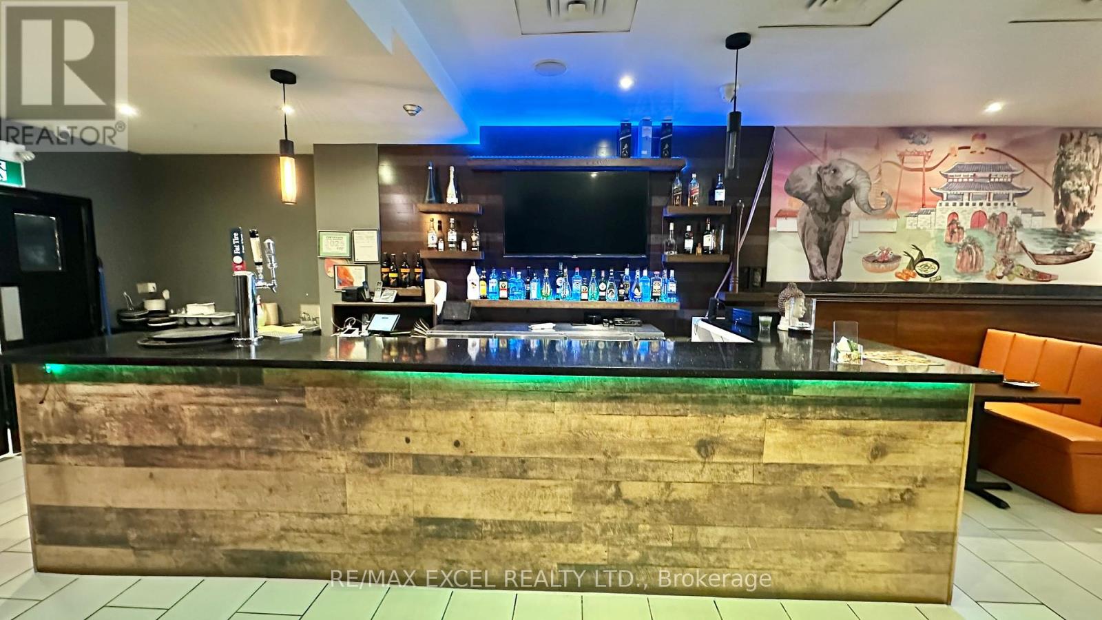 3032 Dundas Street W, Toronto, Ontario  M6P 1Z3 - Photo 8 - W12629256