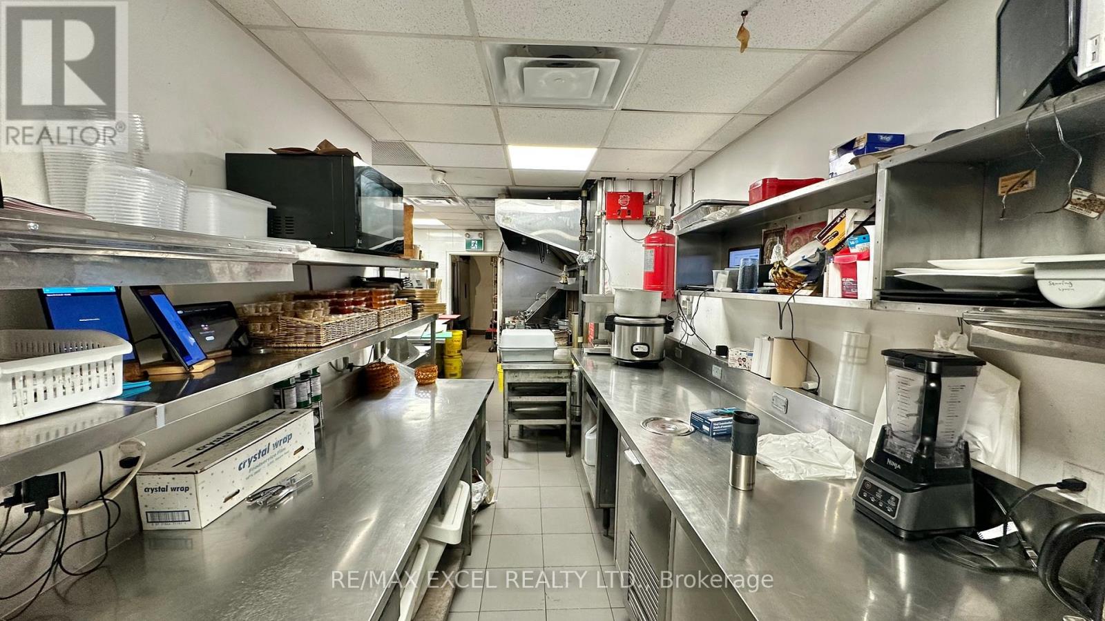 3032 Dundas Street W, Toronto, Ontario  M6P 1Z3 - Photo 9 - W12629256