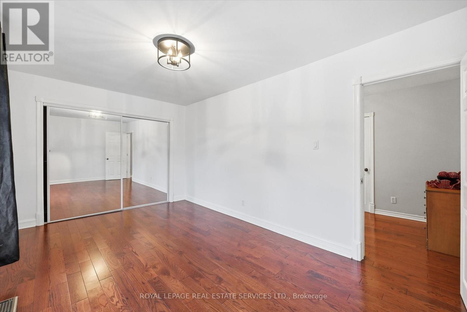 2299 Wiseman Court, Mississauga, Ontario  L5J 1P5 - Photo 27 - W12629266