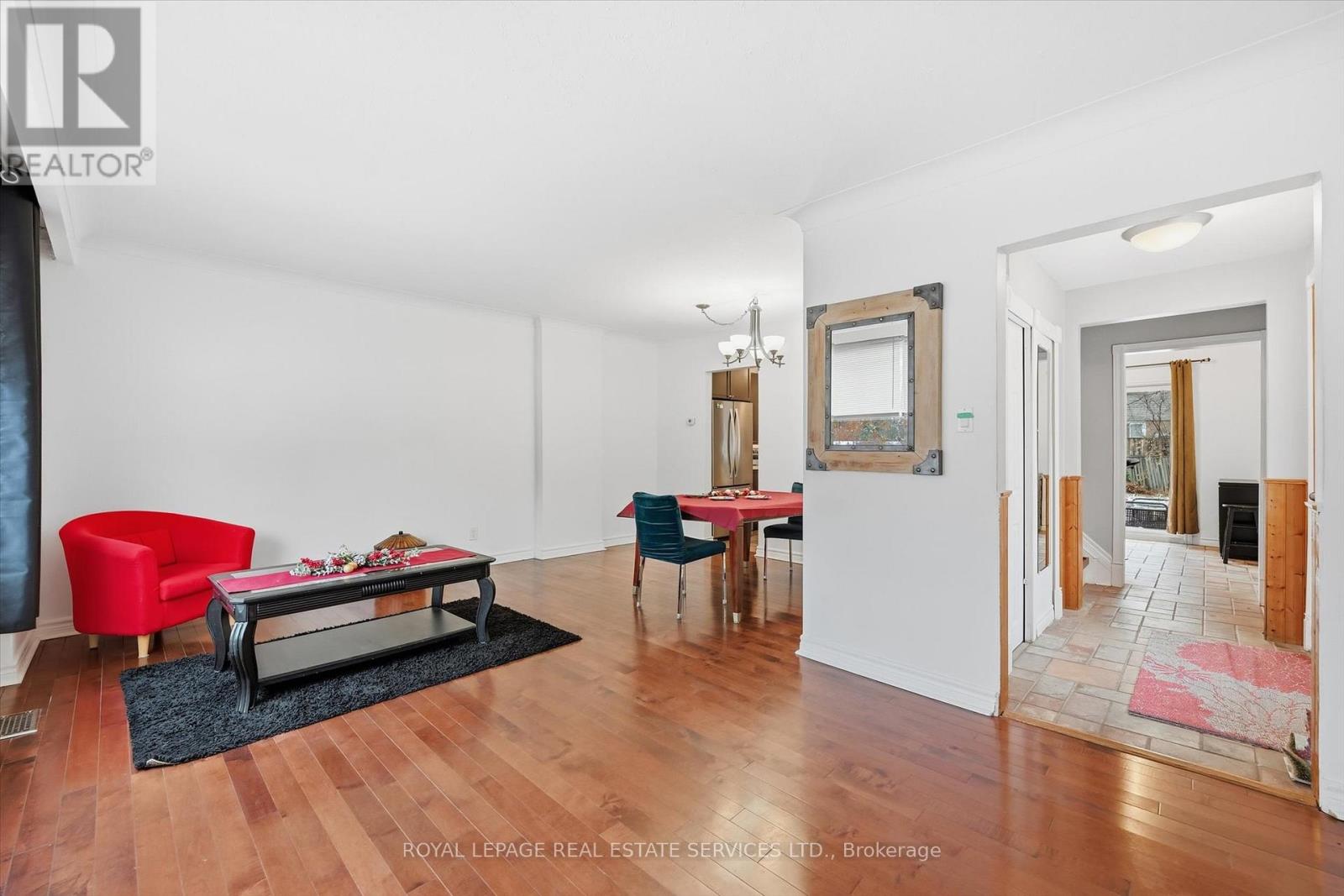 2299 Wiseman Court, Mississauga, Ontario  L5J 1P5 - Photo 8 - W12629266