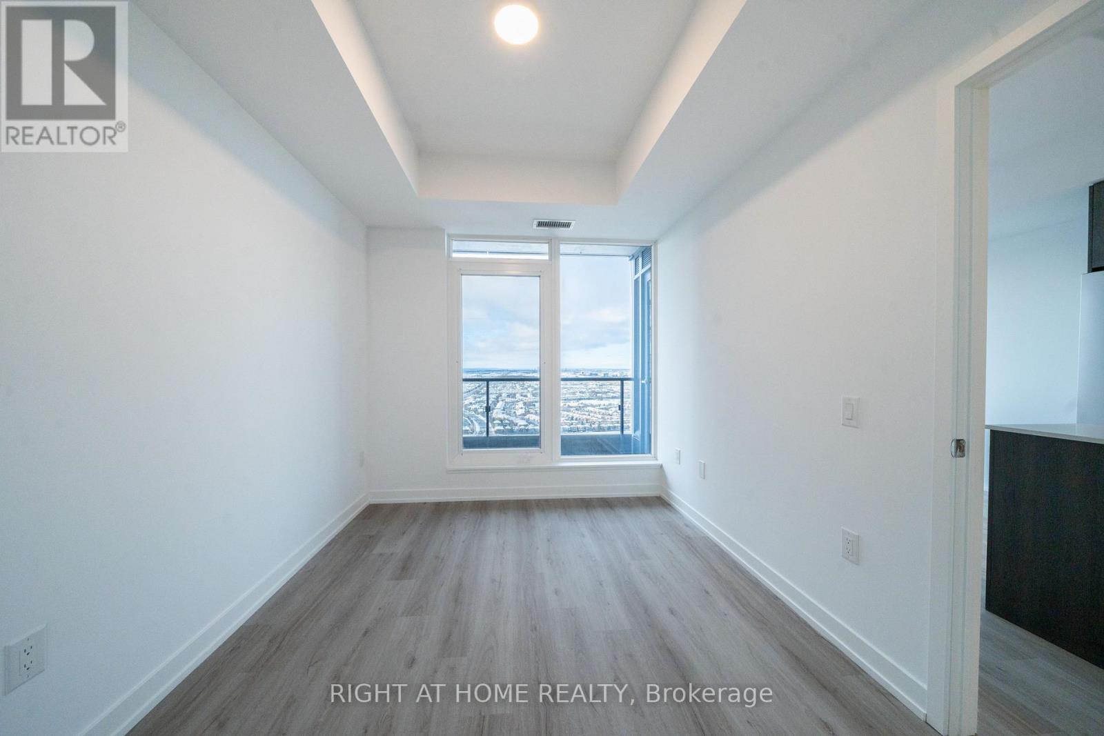 3402 - 395 Square One Drive, Mississauga, Ontario  L5B 0P6 - Photo 13 - W12629278