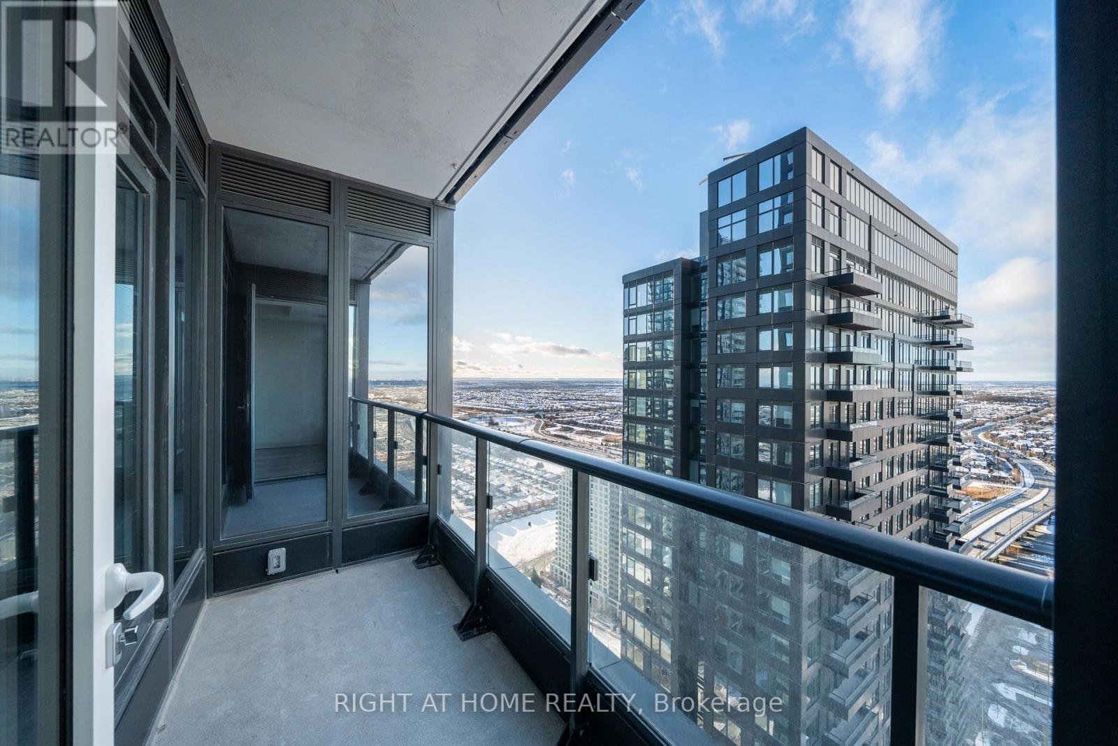 3402 - 395 Square One Drive, Mississauga, Ontario  L5B 0P6 - Photo 21 - W12629278