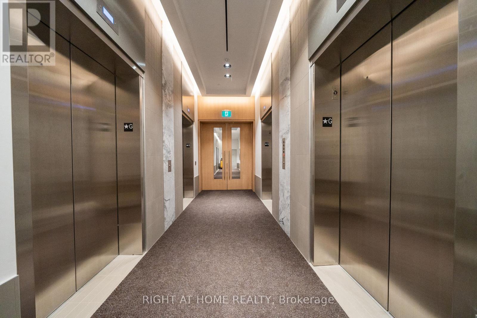 3402 - 395 Square One Drive, Mississauga, Ontario  L5B 0P6 - Photo 27 - W12629278