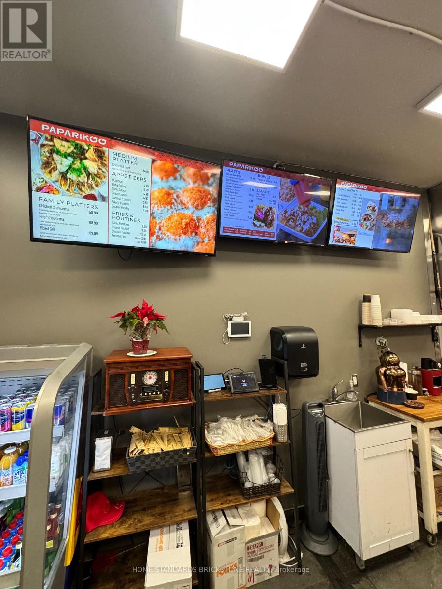 1176 The Queensway, Toronto (Islington-City Centre West), Ontario  M8Z 1R5 - Photo 4 - W12629282