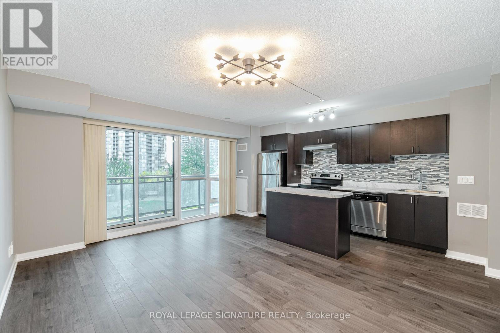 514 - 155 Legion Road N, Toronto (Mimico), Ontario  M8Y 0A7 - Photo 7 - W12629284