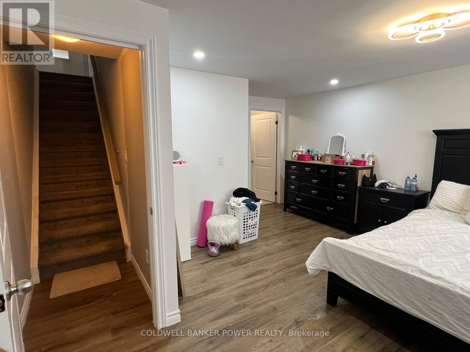 11 Ashberry Place, St. Thomas, Ontario N5R 0H7 - Photo 13 - X12616660