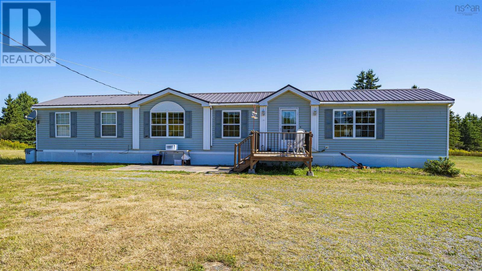 402 Johnson Road, Coldstream, Nova Scotia  B0N 2J0 - Photo 2 - 202521792