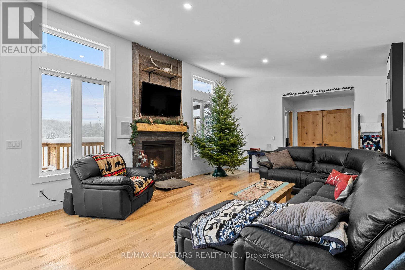 1062 Northline Road, Kawartha Lakes (Fenelon Falls), Ontario  K0M 1N0 - Photo 12 - X12629340