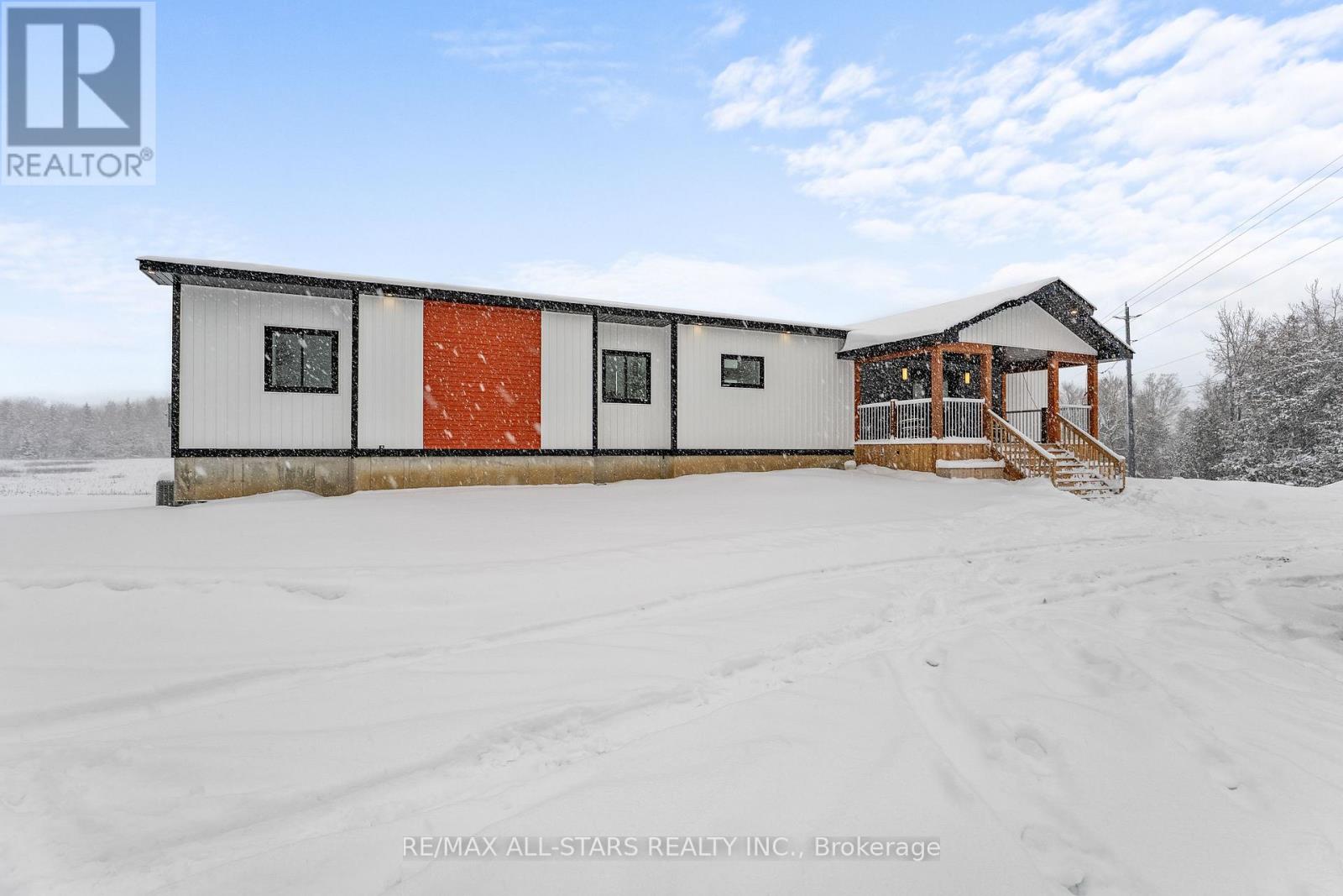 1062 Northline Road, Kawartha Lakes (Fenelon Falls), Ontario  K0M 1N0 - Photo 2 - X12629340