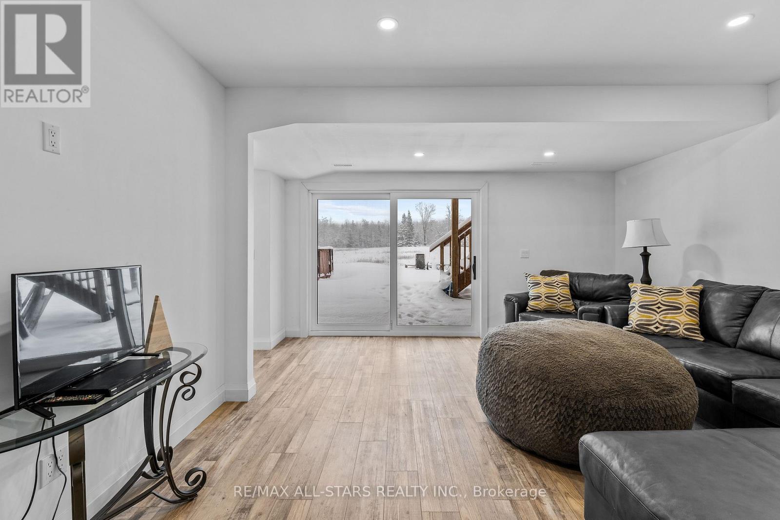 1062 Northline Road, Kawartha Lakes (Fenelon Falls), Ontario  K0M 1N0 - Photo 24 - X12629340