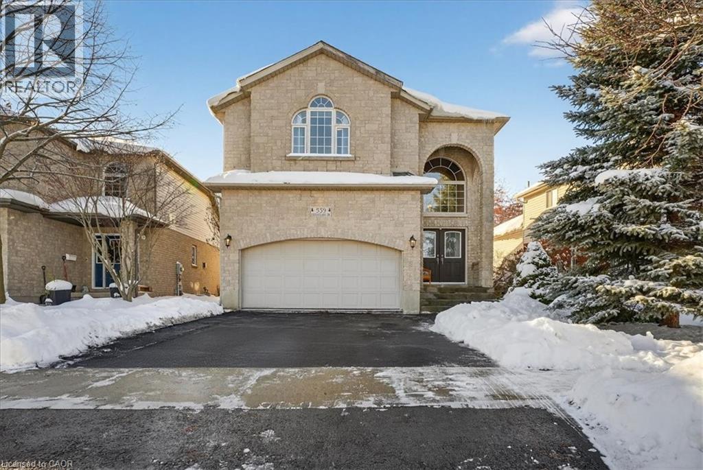 559 Chesapeake Drive, Waterloo, Ontario N2K 4G6 - Photo 2 - 40786229