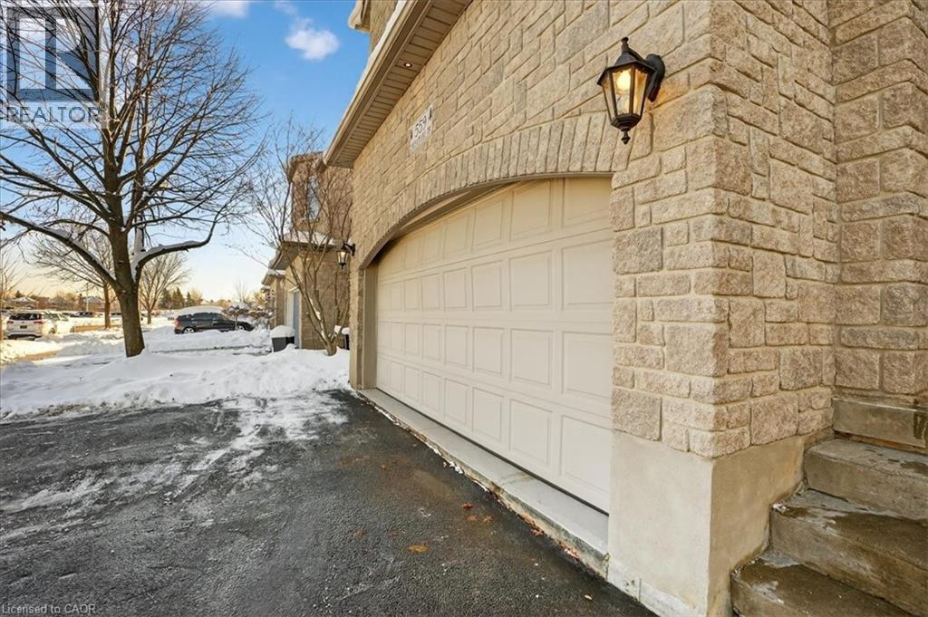 559 Chesapeake Drive, Waterloo, Ontario N2K 4G6 - Photo 5 - 40786229
