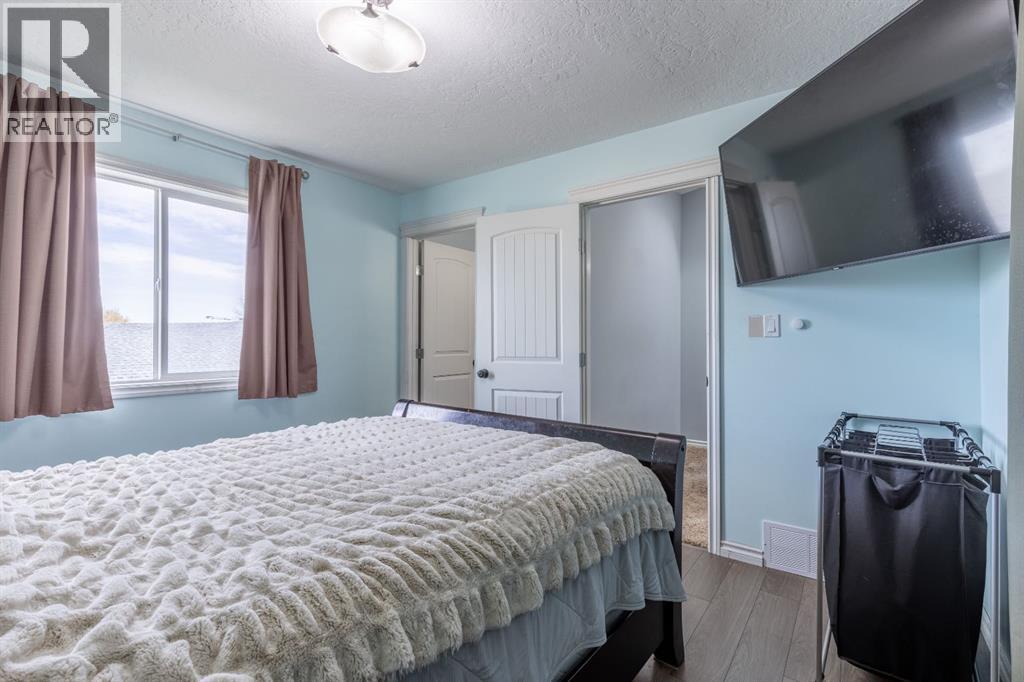 168 3 Street W, Cardston, Alberta  T0K 0K0 - Photo 11 - A2265749