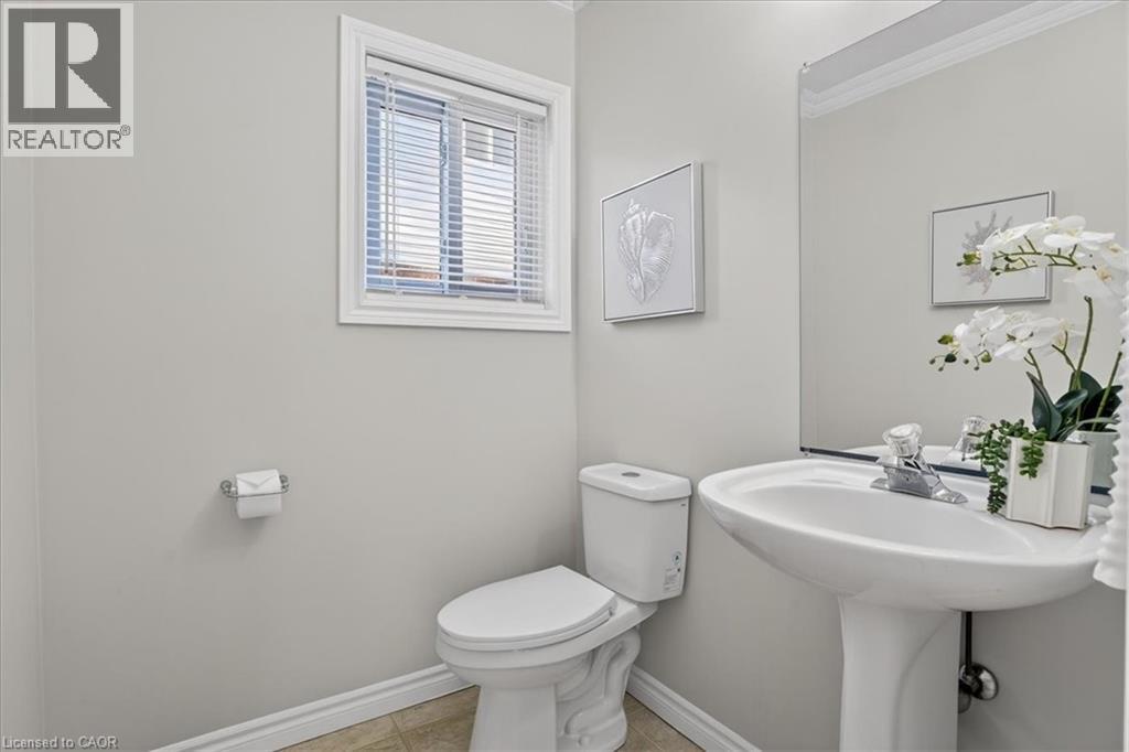 559 Chesapeake Drive, Waterloo, Ontario N2K 4G6 - Photo 10 - 40786229