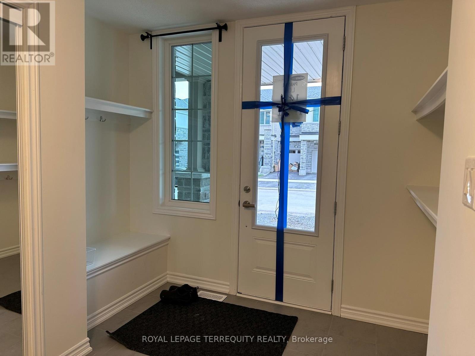 69 Therma Crescent, Markham, Ontario L6C 3K9 - Photo 6 - N12537426