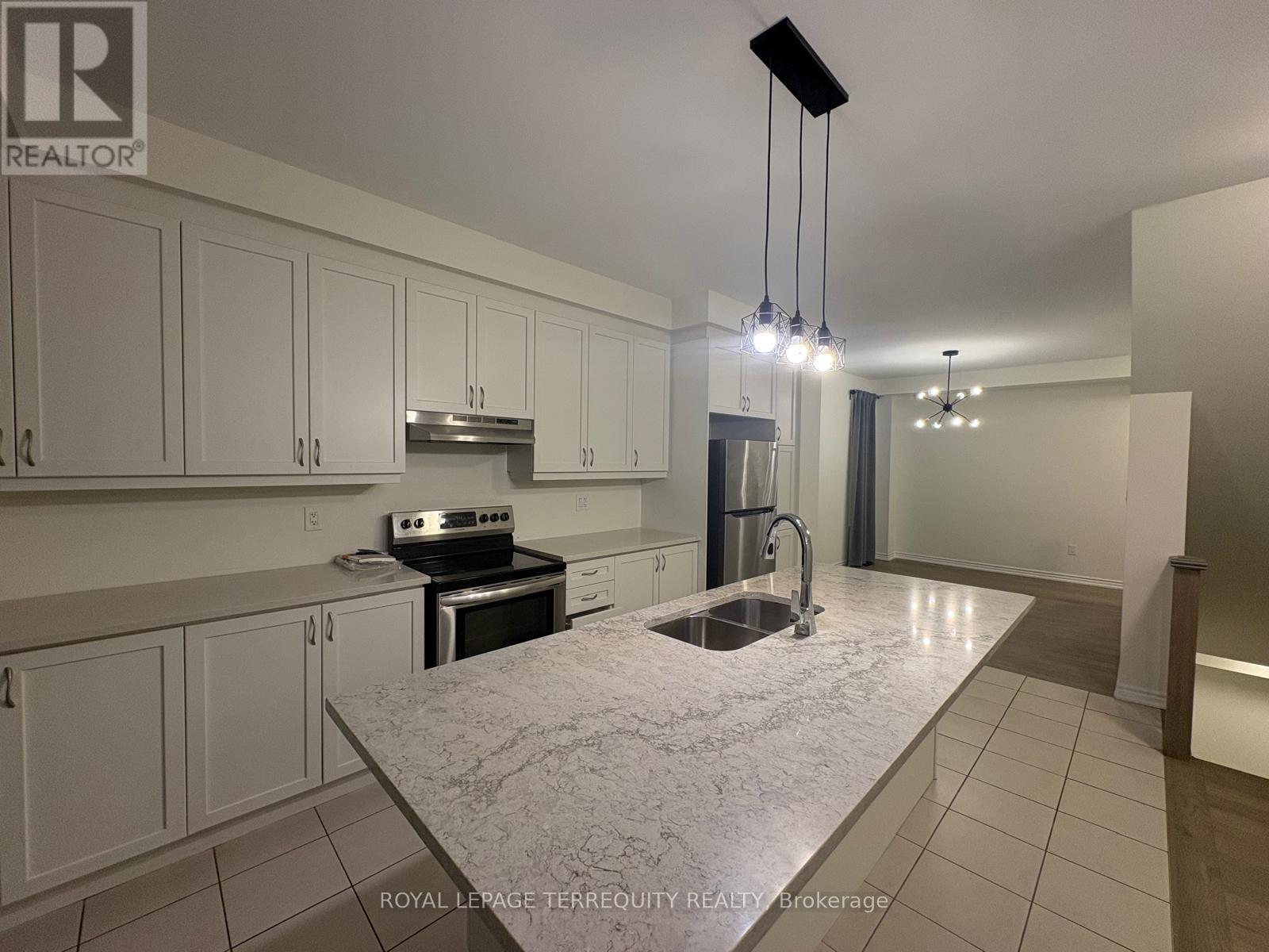 69 Therma Crescent, Markham, Ontario L6C 3K9 - Photo 7 - N12537426