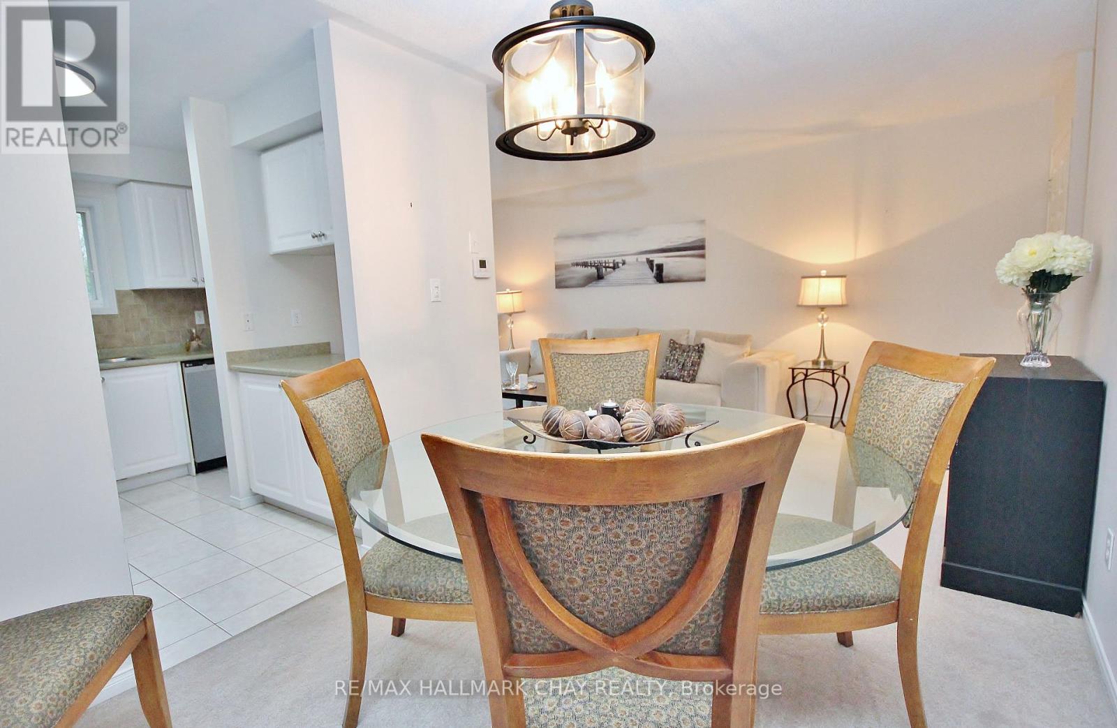 68 Gadwall Avenue, Barrie, Ontario L4N 8X5 - Photo 10 - S12565772