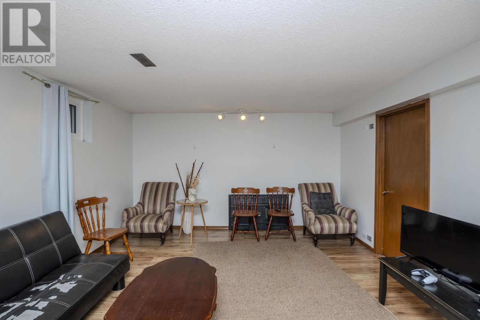 807 Superior Ave, Thunder  Bay, Ontario  P7A 6K3 - Photo 20 - TB253651