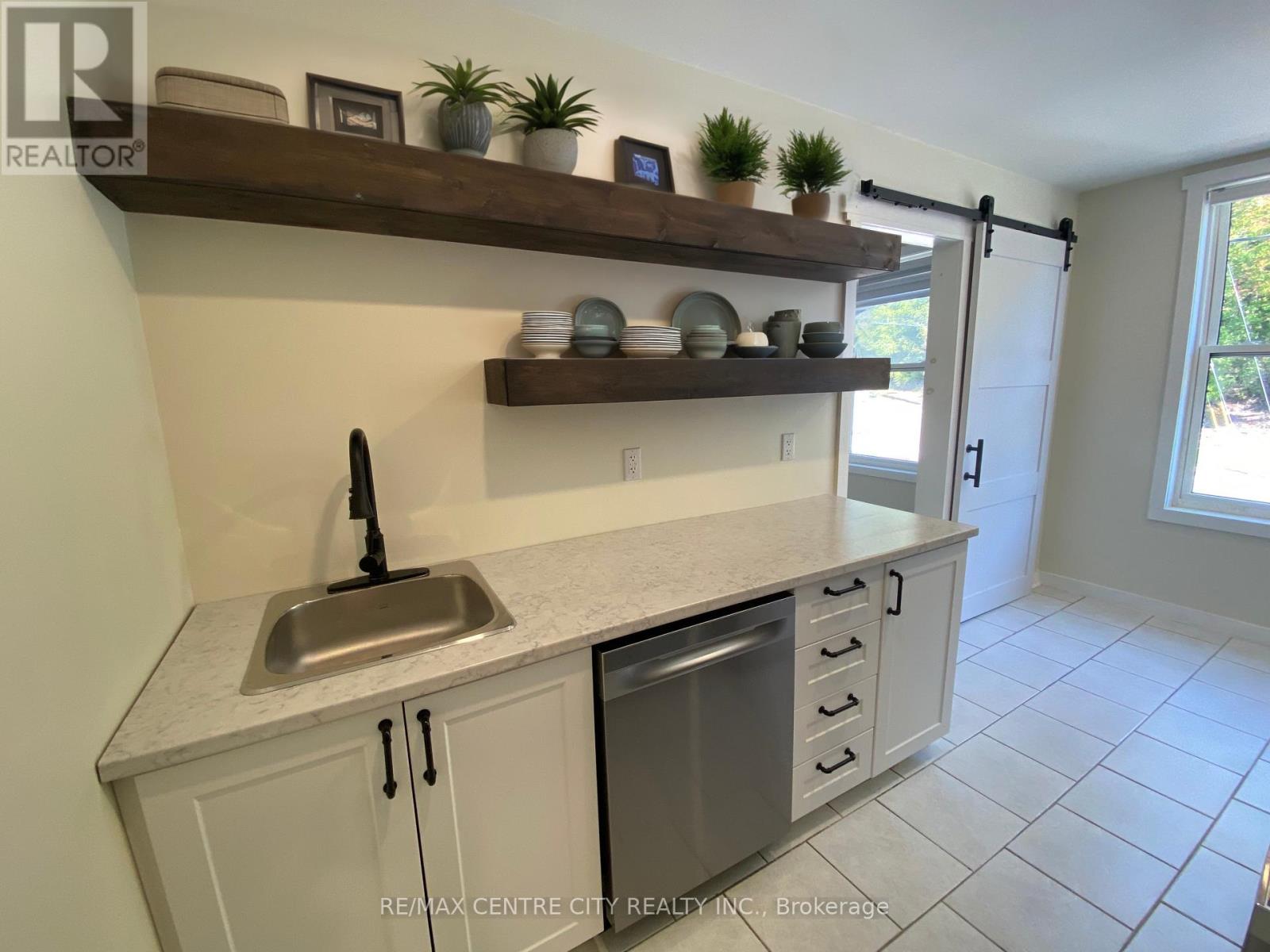 3 - 221 Colbornne Street, Central Elgin, Ontario  N5L 1C2 - Photo 3 - X12225777