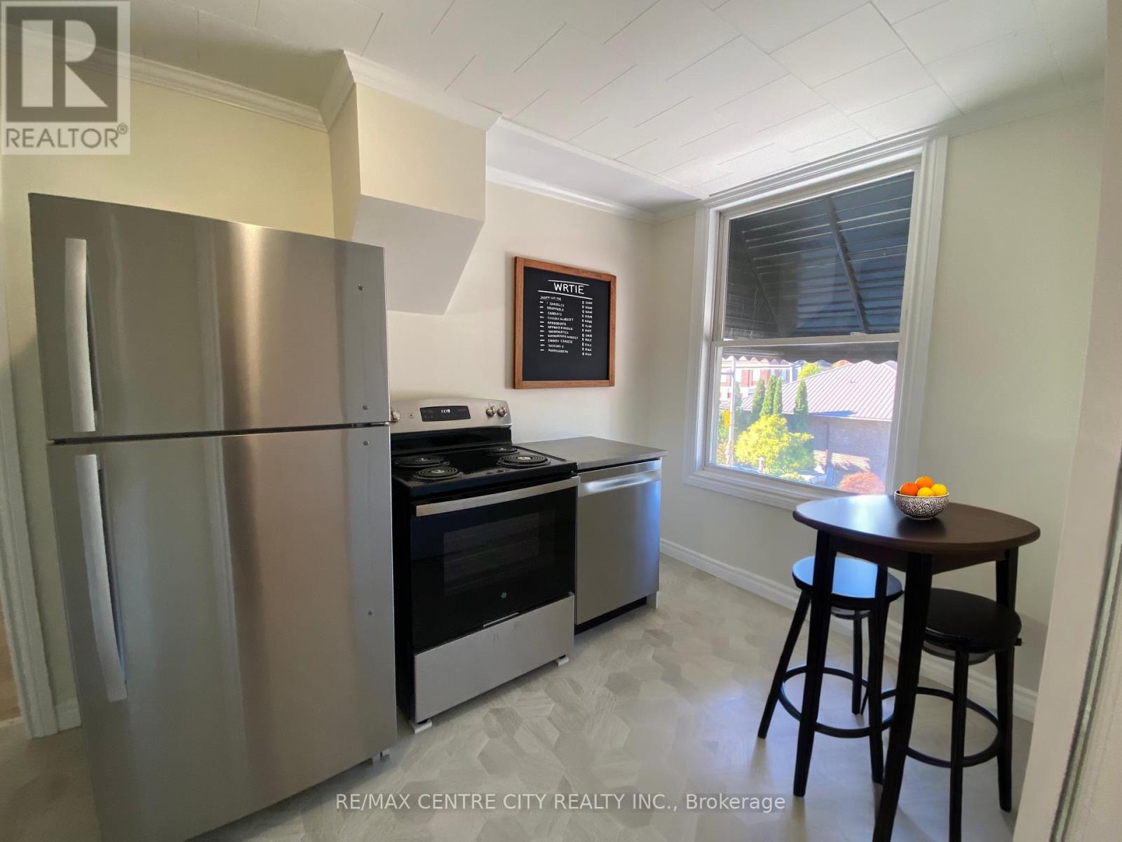 2 - 221 Colborne Street, Central Elgin, Ontario  N5L 1C2 - Photo 2 - X12446860