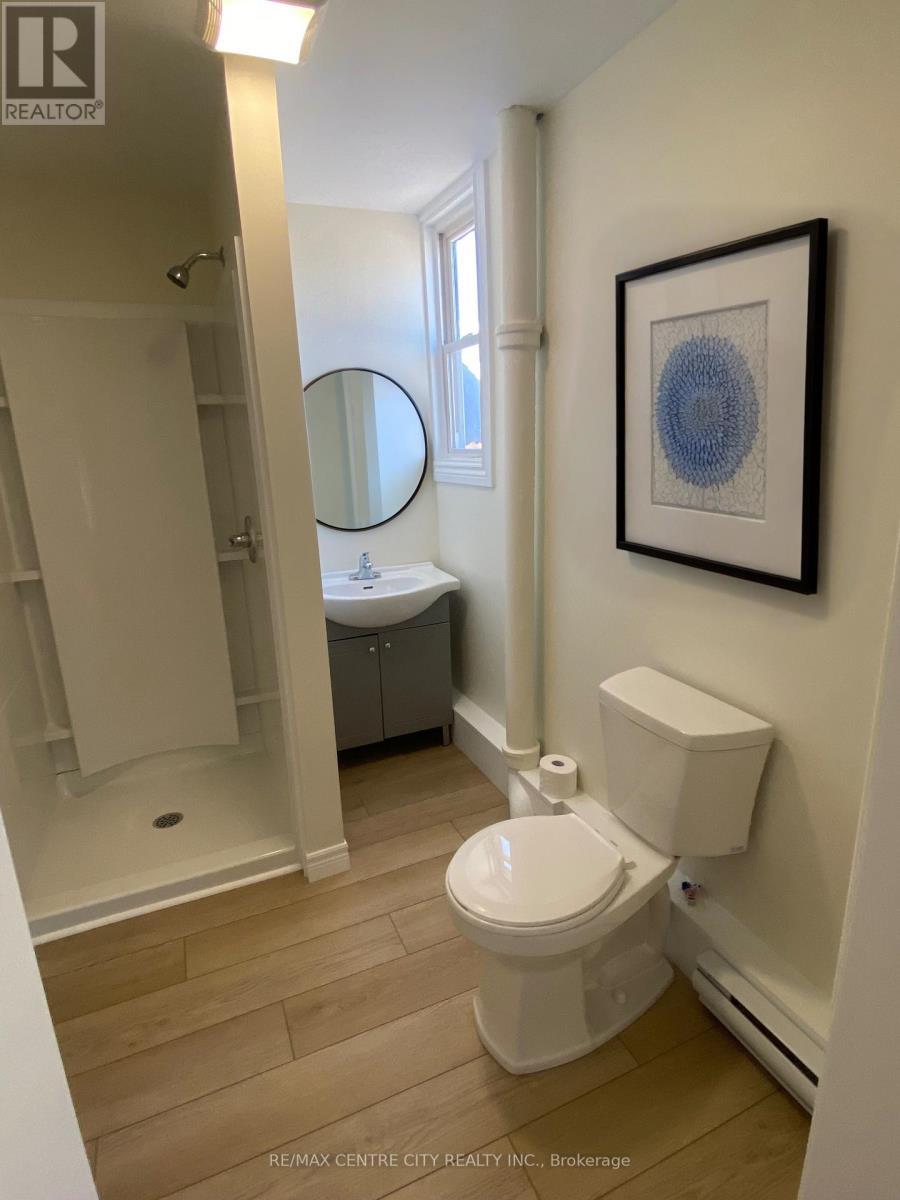 2 - 221 Colborne Street, Central Elgin, Ontario  N5L 1C2 - Photo 3 - X12446860