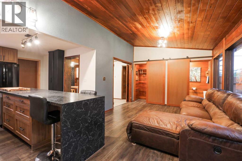 108 3 Street, Warner, Alberta  T0K 2L0 - Photo 12 - A2233841