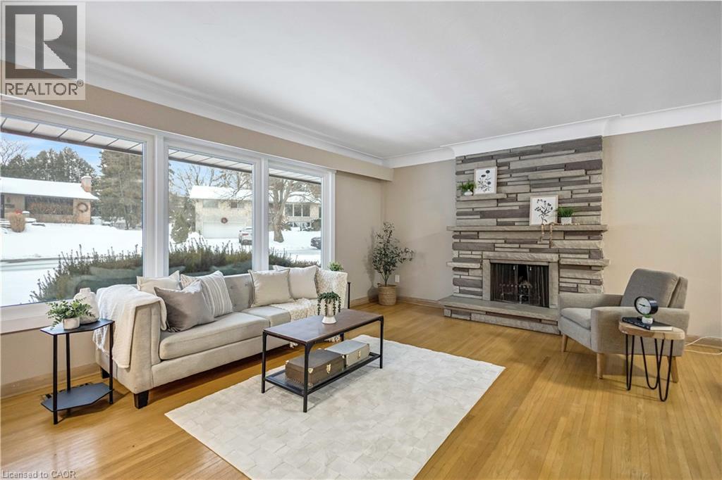 626 Iroquois Avenue, Ancaster, Ontario L9G 3B4 - Photo 9 - 40793592