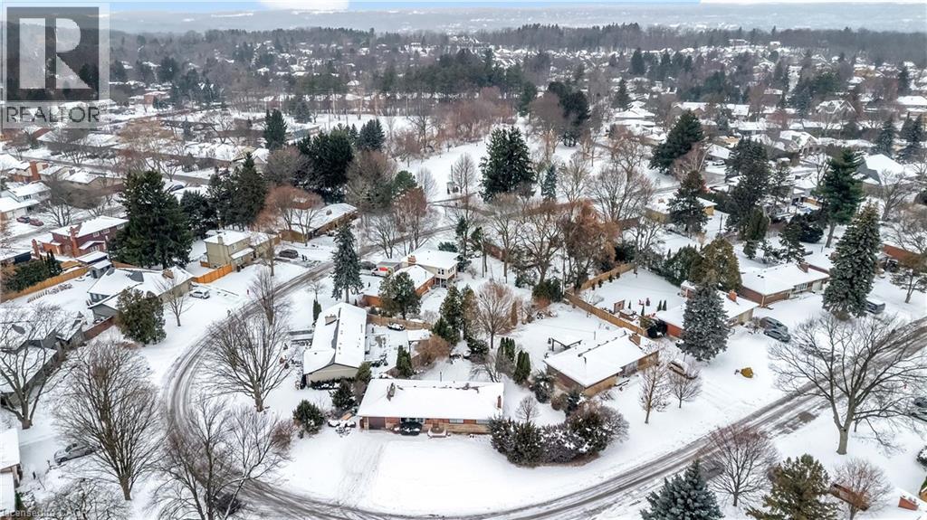 626 Iroquois Avenue, Ancaster, Ontario L9G 3B4 - Photo 44 - 40793592