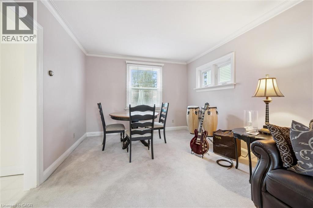 92 Borden Avenue N, Kitchener, Ontario  N2H 3J4 - Photo 2 - 40790361