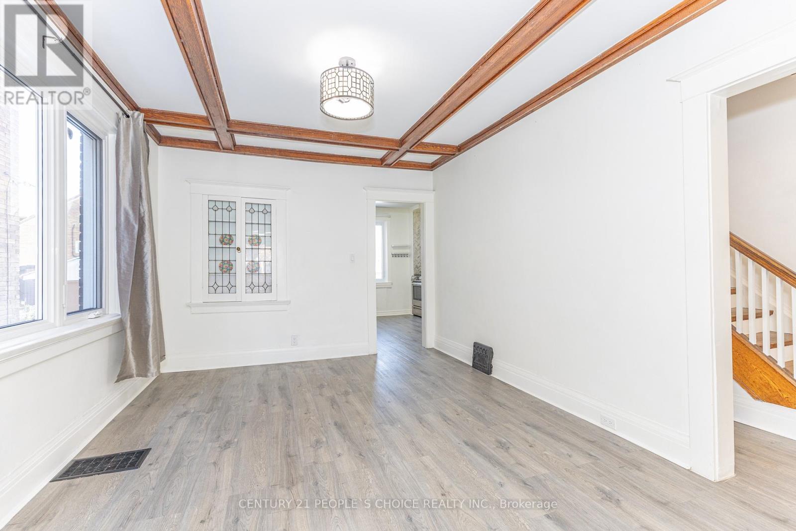 Upper - 212 Oakwood Avenue, Toronto, Ontario M6E 2V4 - Photo 22 - C12605352