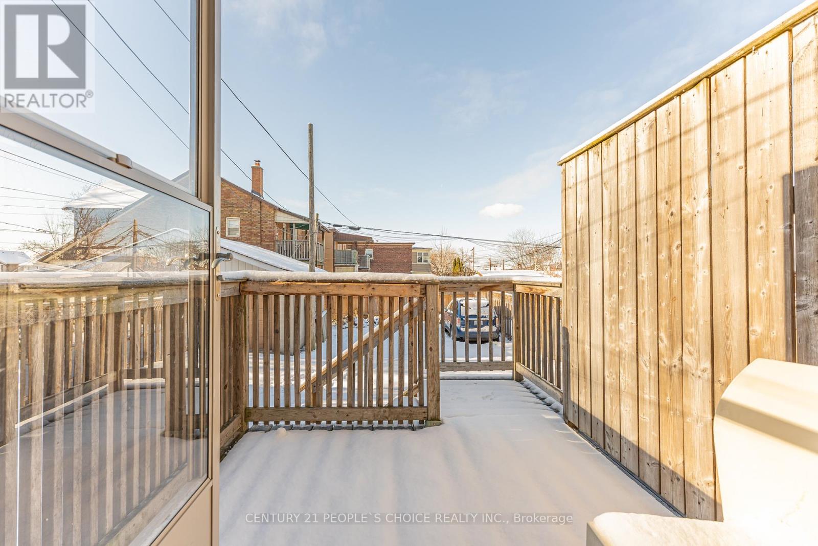 Upper - 212 Oakwood Avenue, Toronto, Ontario M6E 2V4 - Photo 34 - C12605352